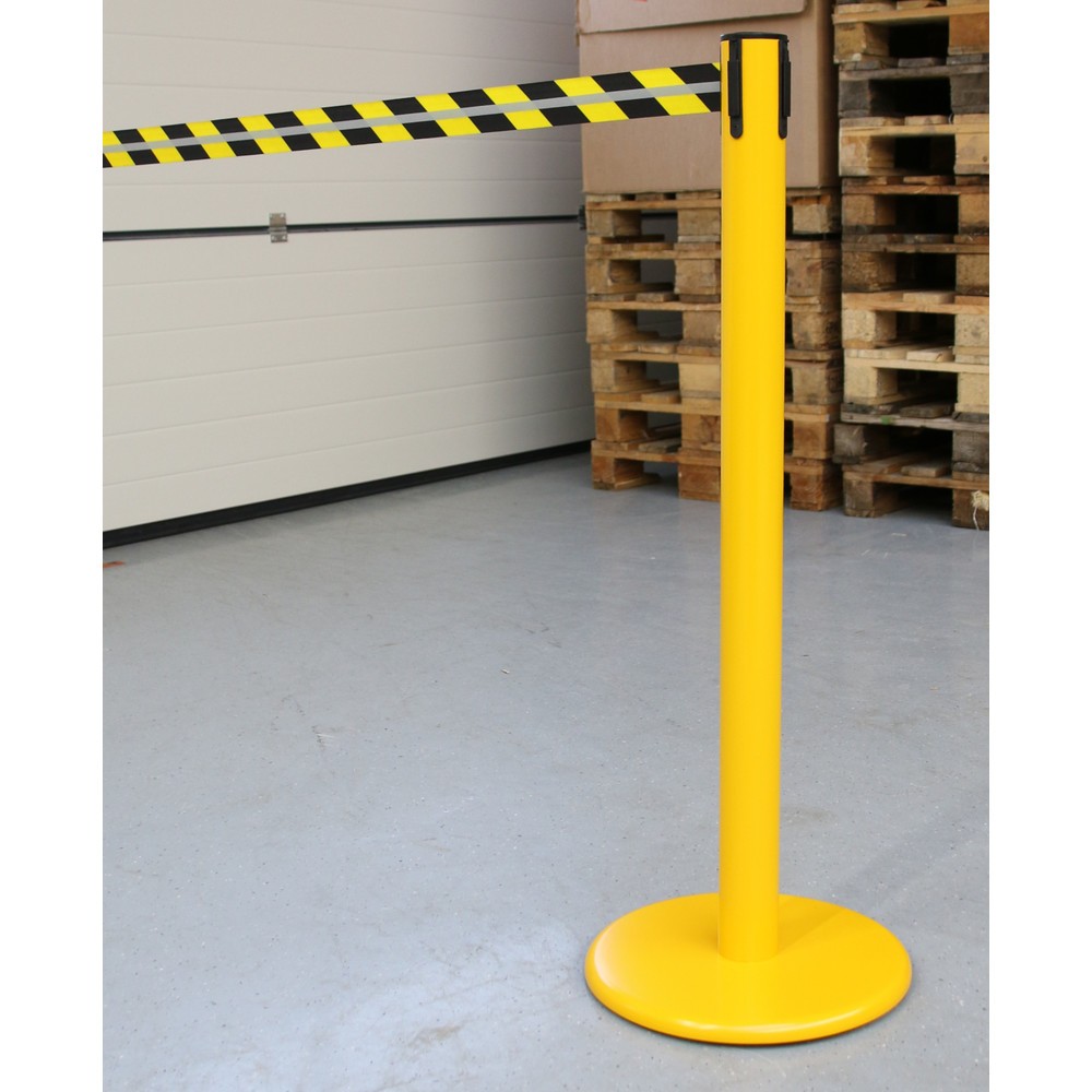 Produktabbildung Nr. 4: RS-GUIDESYSTEMS® Gurt-Absperrpfosten GLA 45-E REFLECTO, Länge 2,3 m, Breite 50 mm, Pfosten gelb, Gurt schwarz/gelb