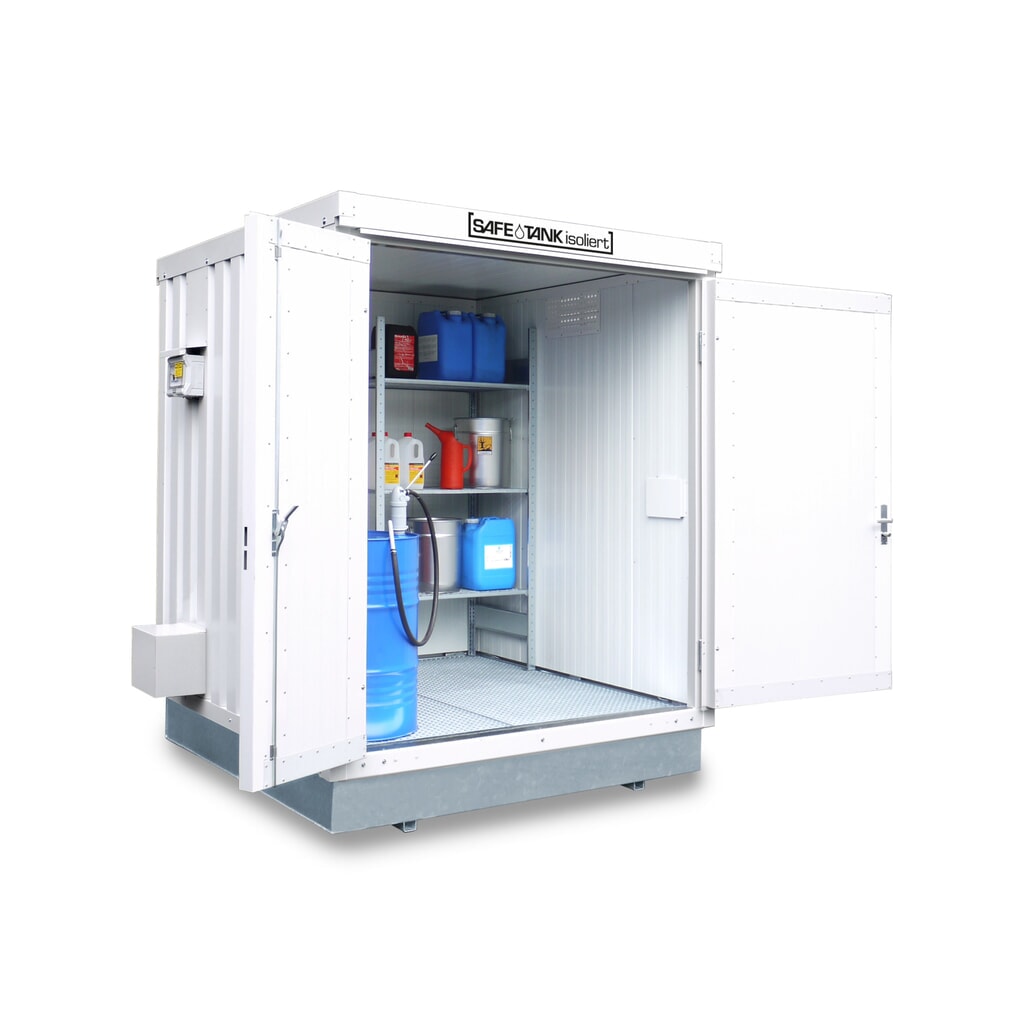 Produktabbildung: SAFE Tank Gefahrstoffcontainer 400 KTC ALG, isoliert, Außenaufstellung, montiert, kunststoffbeschichtet RAL 9002, Maße außen 2400x2170x2650 mm, Doppelflügeltür (asymmetrische Teilung), mittig in Stirnseite, Lagerfläche 4 m²