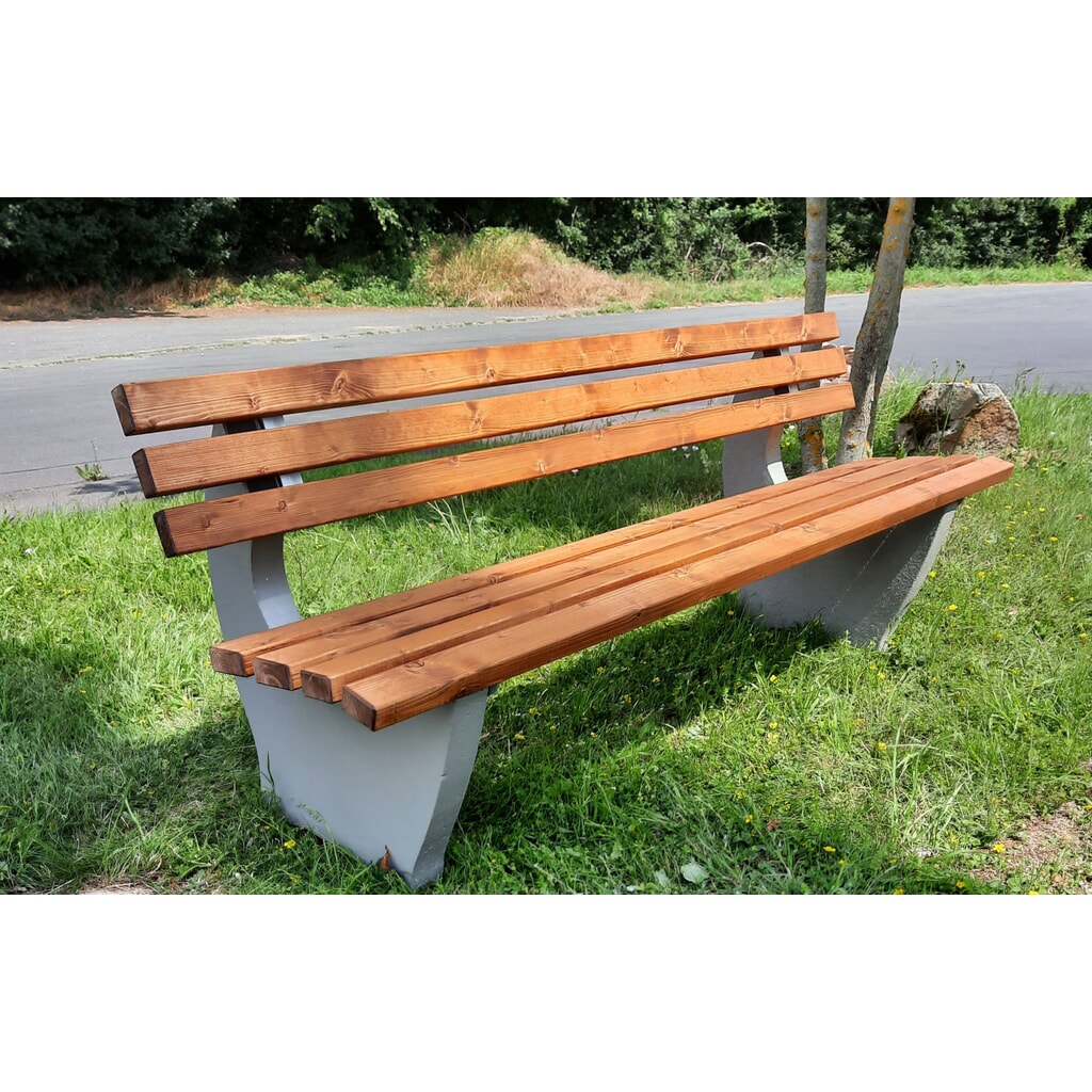 Produktabbildung: Sitzbank Kopenhagen mit Betonfuß, PVC-Latten mit Holzeinlage, braun