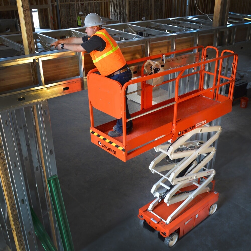 Produktabbildung Nr. 2: Snorkel Batterie-Scherenarbeitsbühne S3219E, elektrisch verfahrbar, TK 250 kg, max. 7,7 m Arbeitshöhe