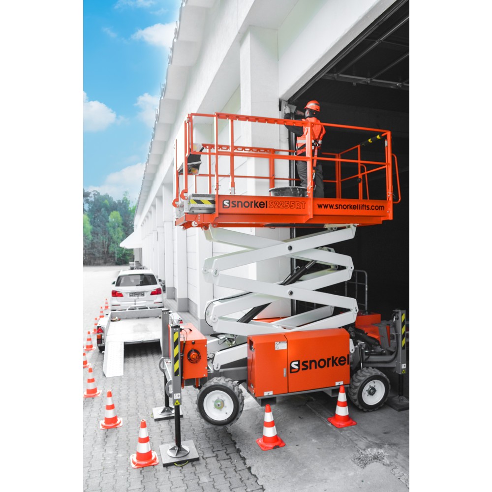 Produktabbildung Nr. 2: Snorkel Gelände-Scherenarbeitsbühne S2255RT, Tragkraft 420 kg, Arbeitshöhe 8,5 m