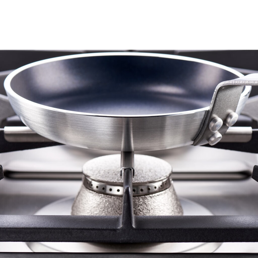 Produktabbildung Nr. 3: Stalgast Gasherd mit 4 Brennern (3,5x2x5+7) und Elektro-Umluft-Backofen GN1/1, Serie 700 ND