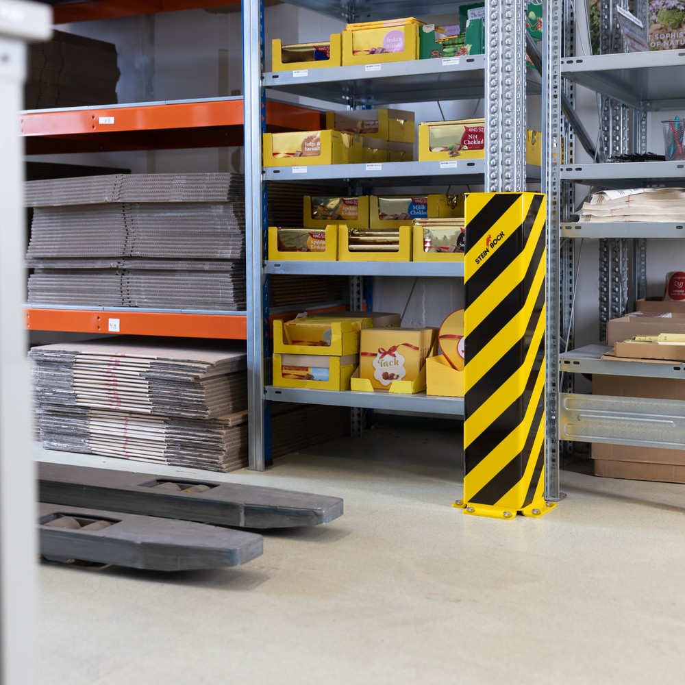 Produktabbildung Nr. 8: Steinbock® Rammschutzecke, U-Profil, HxBxT 800 x 160 x 160 mm, Stärke 6 mm