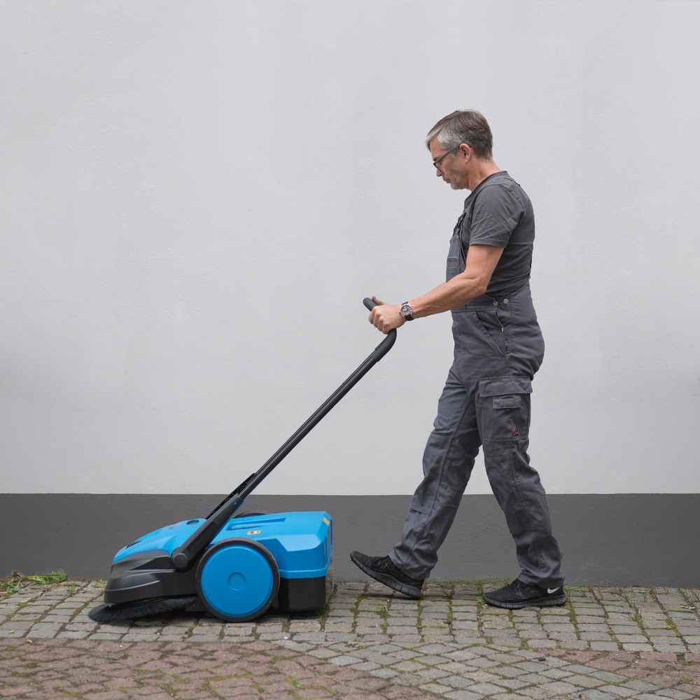 Produktabbildung Nr. 8: Steinbock® Handkehrmaschine Turbo Premium, manuell, Kehrbreite 770 mm, RAL 5015 himmelblau