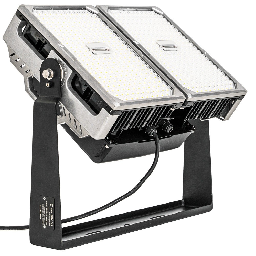 Produktabbildung: Strahler - 1000W 155000lm 6000K IP66 - LumiLEDs (Philips) LED - Inventronik Netzteil - schwarz