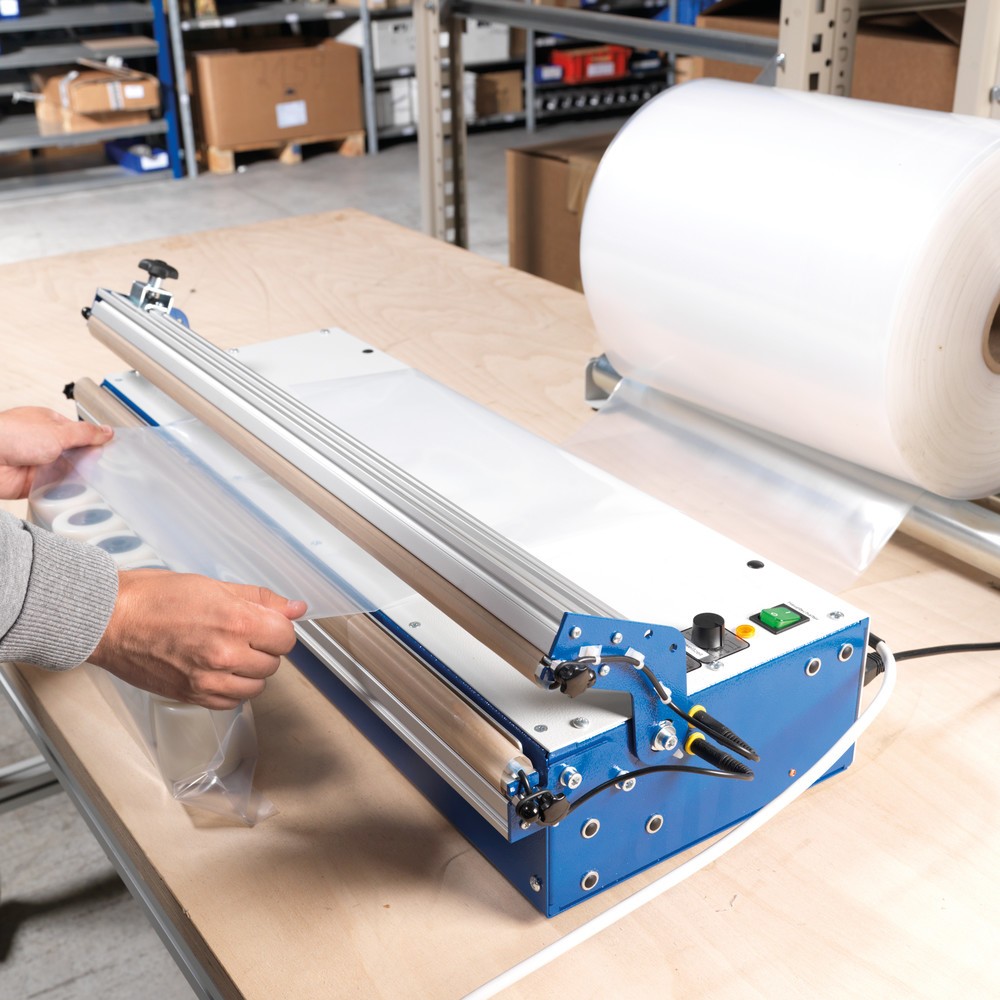 Produktabbildung Nr. 2: Tisch-Folienschweißgerät TM-400 mit Heizbandvorrichtung und Hubmagnet, Schweißnahtlänge 420 mm
