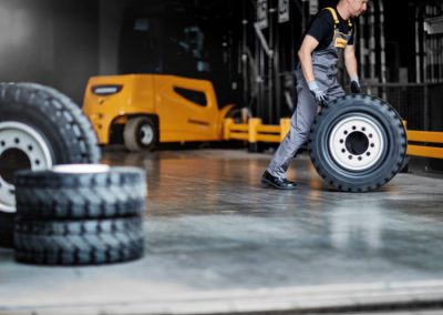 Rollwiderstand von Reifen berechnen und optimieren