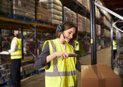 Pick-by-Voice-Kommissionierung in der Logistik