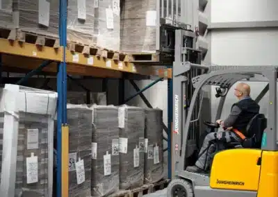 Das Hubgerüst am Gabelstapler: Funktionsweise, Bauarten und Hubvarianten